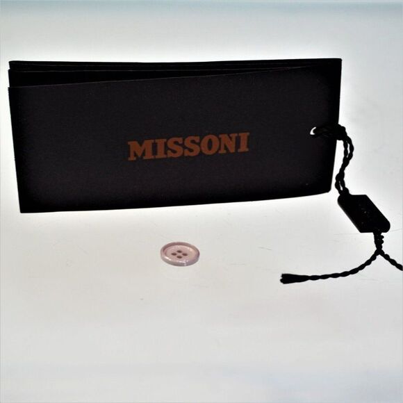Missoni Replacement Button 4 Hole Gray Plastic Button - Picture 1 of 8